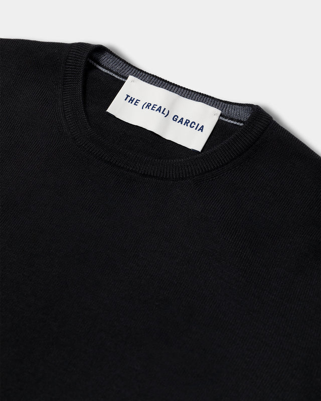 FOUNDATION CREWNECK BLACK