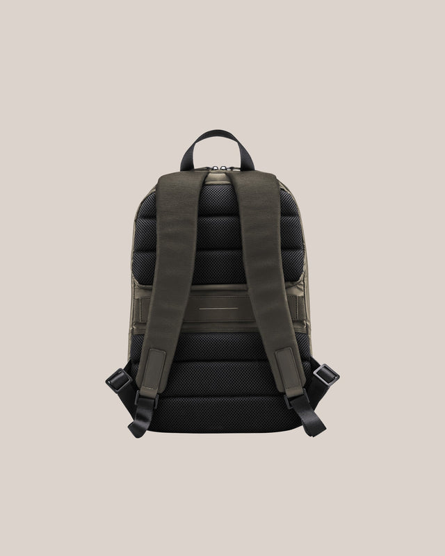 Gion Backpack Pro M